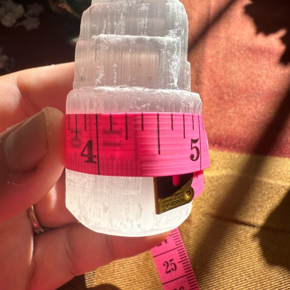 Selenite Tower - Picture 4 of 4